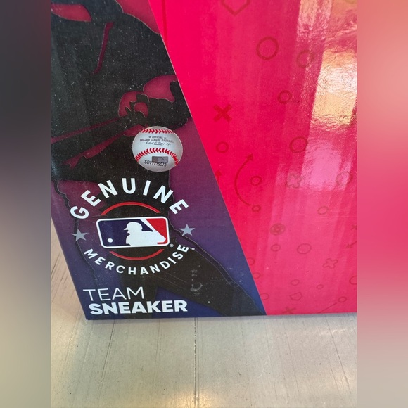 Men’s New York Yankees FOCO Tonal Wordmark Canvas Shoes - Size 8 - Picture 14 of 15